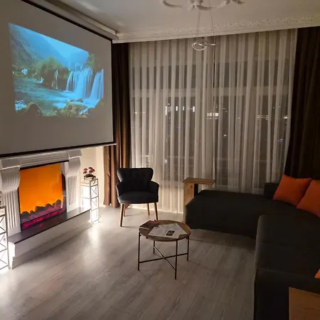 4 Bedroom Flat With Terrace And Hot Tub In Historic Appartement *