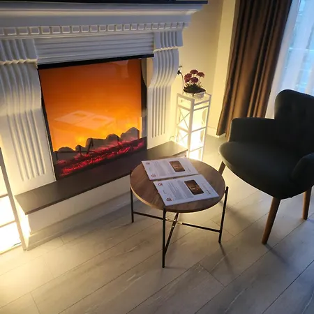4 Bedroom Flat With Terrace And Hot Tub In Historic *