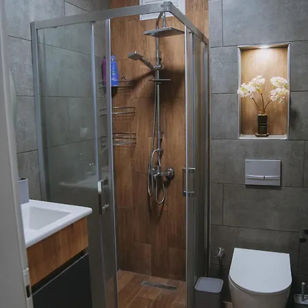 4 Bedroom Flat With Terrace And Hot Tub In Historic