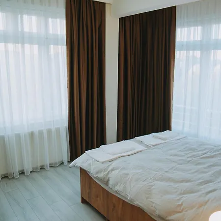 4 Bedroom Flat With Terrace And Hot Tub In Historic * Istanboel