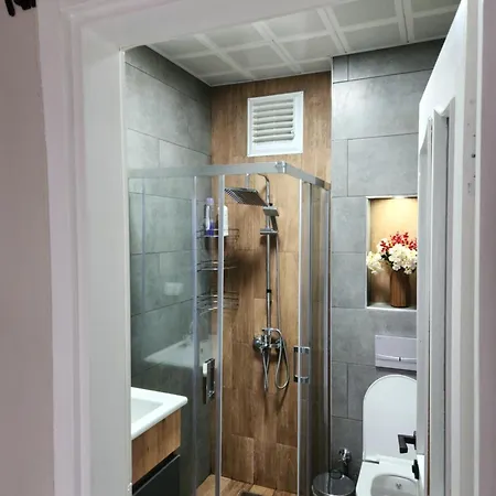 4 Bedroom Flat With Terrace And Hot Tub In Historic Apartmán *
